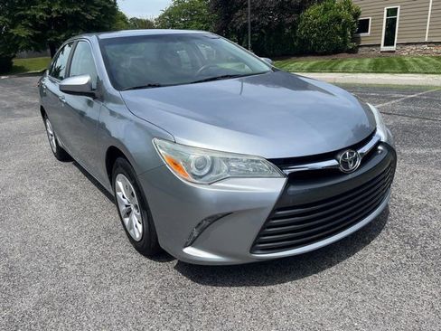 Used 2015 Toyota Camry LE FWD image 28