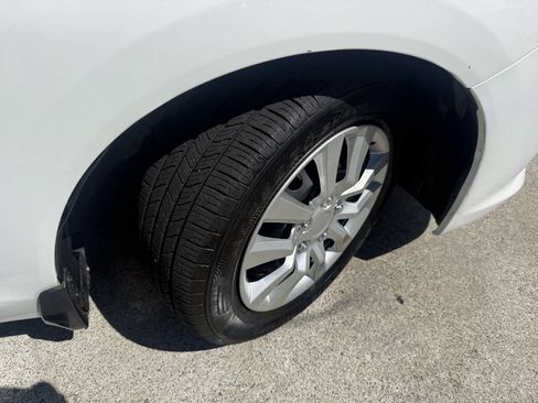 Used 2012 Honda Civic LX image 23