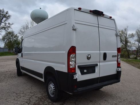 Used 2025 RAM ProMaster 2500 w/ Convenience Group FWD image 5