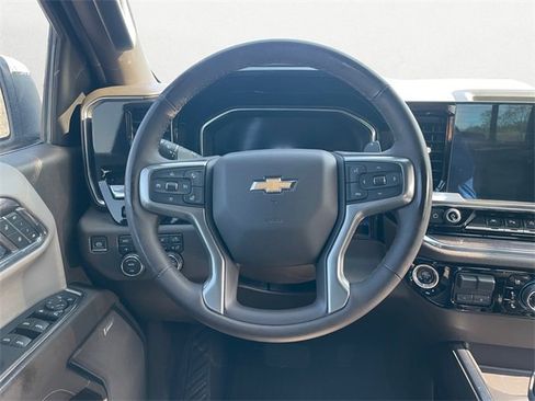 Used 2024 Chevrolet Silverado 1500 LTZ w/ Technology Package image 12