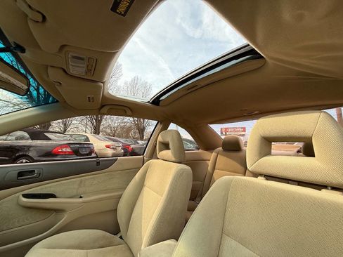 Used 2005 Honda Civic EX image 14