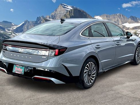 Used 2024 Hyundai Sonata SEL image 2