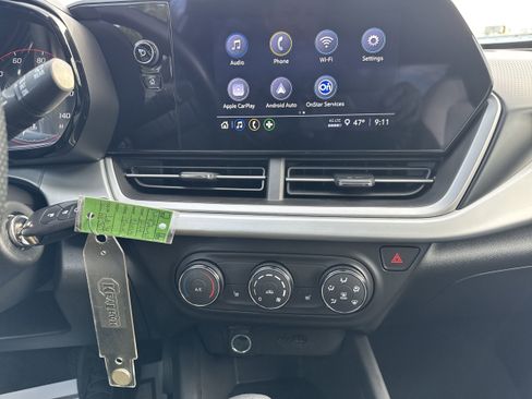 Used 2024 Chevrolet Trax RS w/ Driver Confidence Package image 18