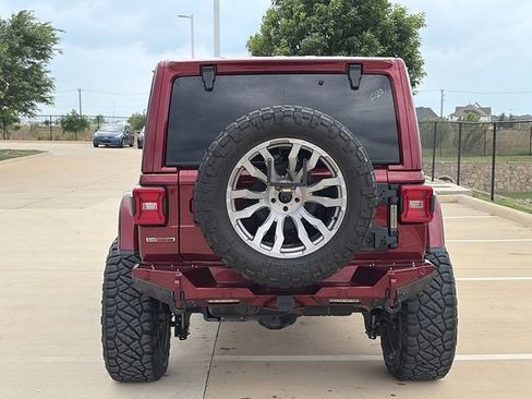 Used 2021 Jeep Wrangler Unlimited Rubicon AWD/4WD image 8