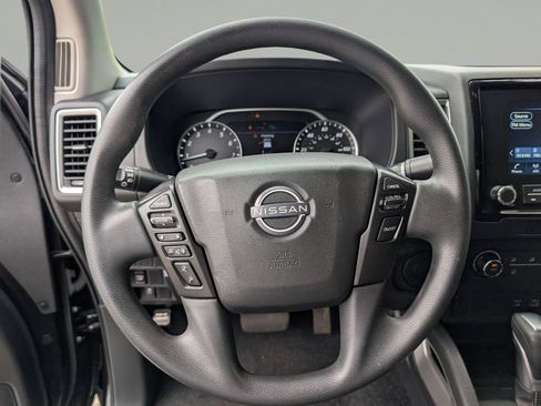 Used 2022 Nissan Frontier SV RWD image 20