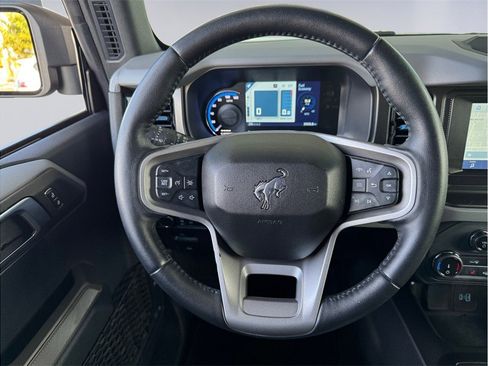 Used 2022 Ford Bronco Black Diamond image 13