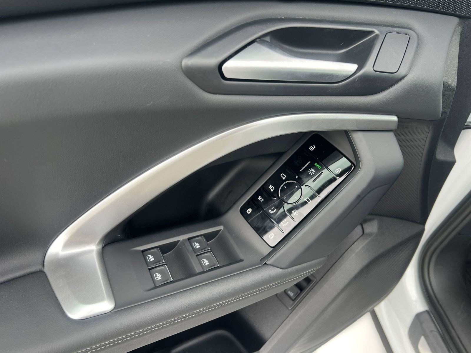 New 2025 Audi Q5 Premium AWD/4WD image 12