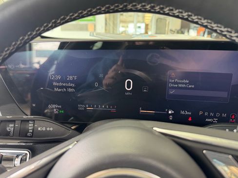 Used 2024 Buick Envision Sport Touring image 23