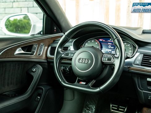 Used 2018 Audi S6 Prestige w/ Prestige Package image 20