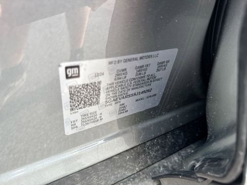 Used 2025 Buick Enclave Preferred image 29