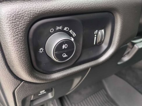 Used 2025 RAM 1500 Tradesman w/ Night Edition RWD image 34