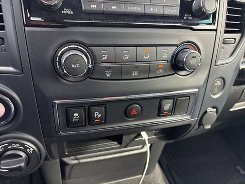 Certified 2024 Nissan Titan SV image 34