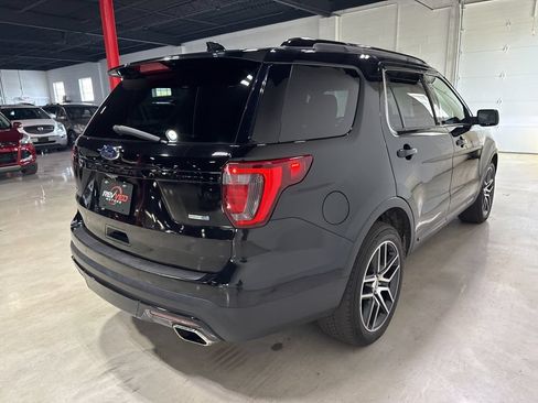 Used 2017 Ford Explorer Sport w/ Equipment Group 401A AWD/4WD image 7