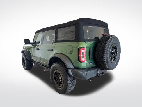 Certified 2022 Ford Bronco Badlands w/ Sasquatch Package AWD/4WD image 2