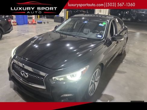 Used 2015 INFINITI Q50 w/ Technology Package RWD image 1