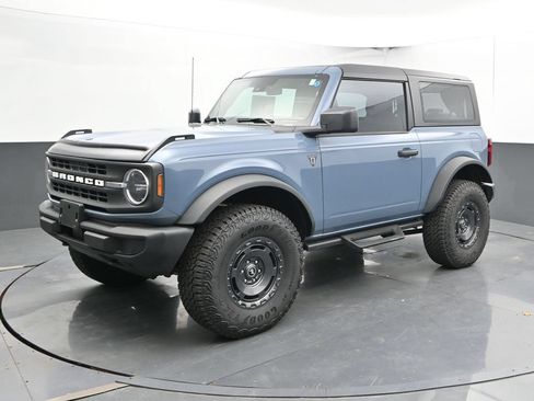 Used 2025 Ford Bronco 2-Door w/ Sasquatch Package AWD/4WD image 8