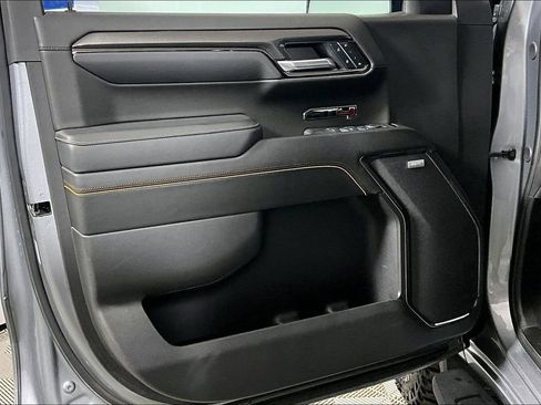 Used 2024 GMC Sierra 1500 AT4 w/ Technology Package image 14