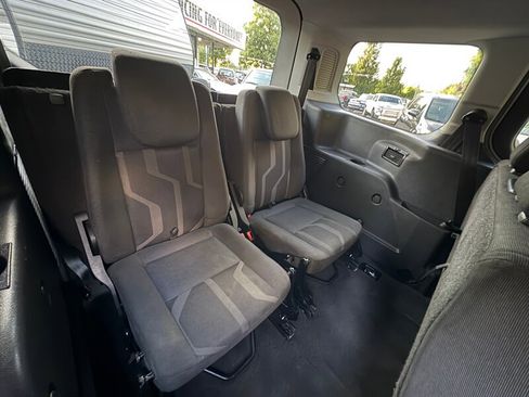 Used 2015 Ford Transit Connect XLT image 13