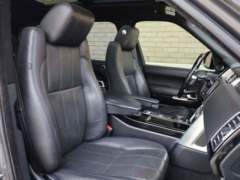 Used 2016 Land Rover Range Rover Supercharged AWD/4WD image 31