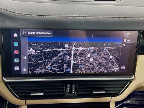 Used 2023 Porsche Cayenne S image 13