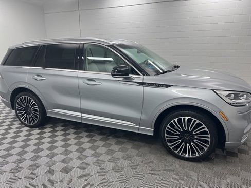 Certified 2023 Lincoln Aviator Black Label w/ Class IV Trailer Tow Package image 4