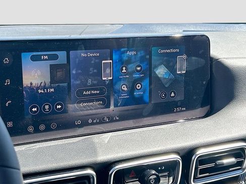 New 2026 Nissan Sentra SV w/ SV Convenience Package FWD image 9