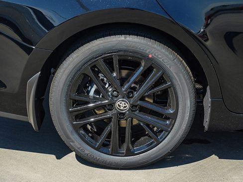 New 2026 Toyota Camry SE FWD image 12