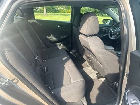 Used 2022 Chevrolet Malibu LS FWD image 22