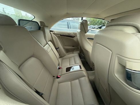 Used 2011 Mercedes-Benz E 550 Cabriolet image 9