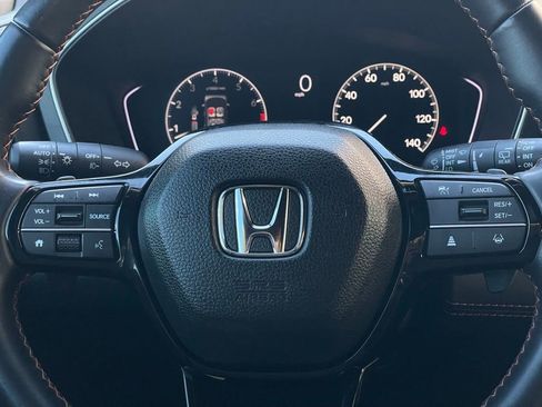 Certified 2025 Honda Pilot Sport image 12