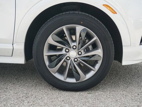 Used 2022 Buick Encore GX Select w/ Sport Touring Package image 5