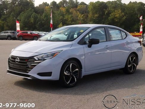 New 2025 Nissan Versa SR w/ Trunk Package image 3