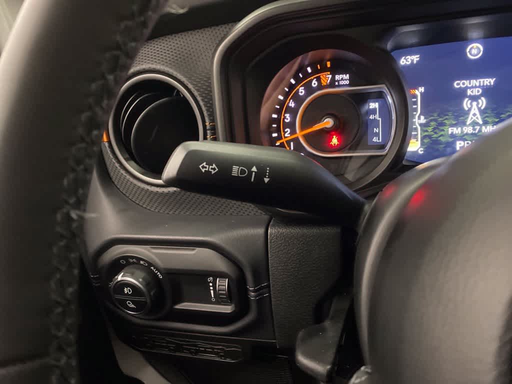 Used 2026 Jeep Gladiator Mojave AWD/4WD image 22