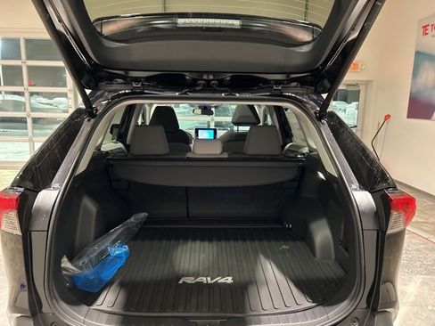 New 2025 Toyota RAV4 XLE image 17
