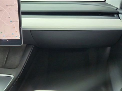 Used 2024 Tesla Model Y Long Range image 40