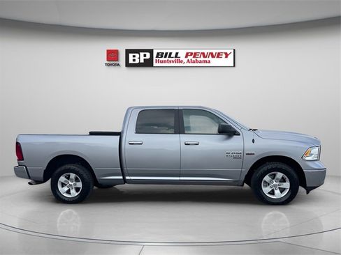 Used 2021 RAM 1500 Classic SLT image 6