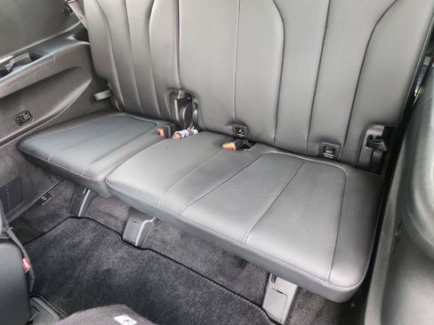Used 2025 Hyundai Palisade SEL FWD image 35
