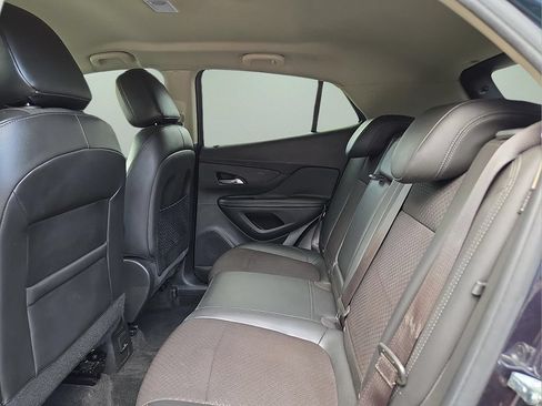 Used 2021 Buick Encore Preferred w/ Safety Package FWD image 8