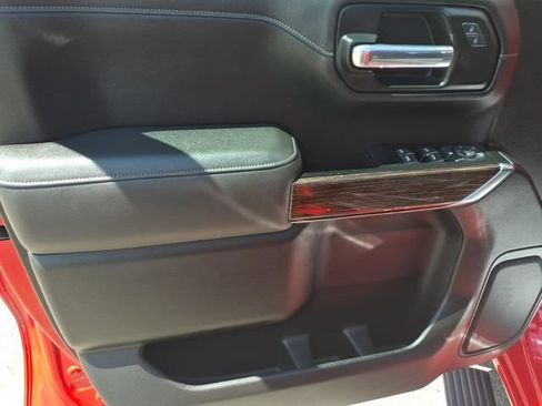 Used 2019 GMC Sierra 1500 Elevation w/ Elevation Value Package AWD/4WD image 11