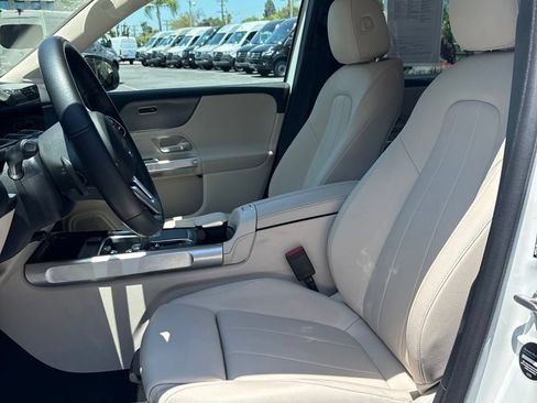 Certified 2022 Mercedes-Benz GLB 250 image 7