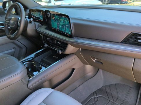 Used 2025 Chevrolet Tahoe LT w/ Comfort Package image 25