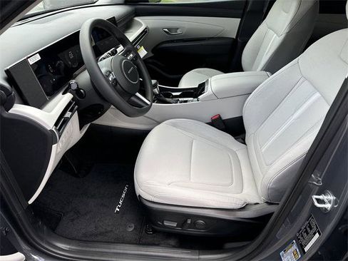 New 2025 Hyundai Tucson SEL image 9