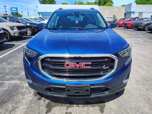 Used 2020 GMC Terrain SLE w/ Driver Convenience Package FWD image 2