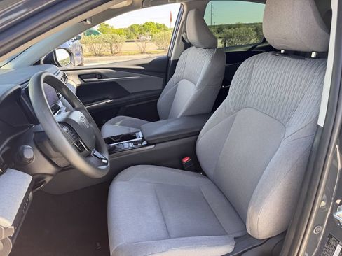 Used 2025 Toyota Camry LE FWD image 12
