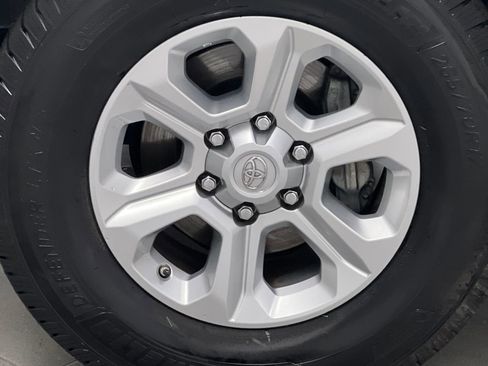 Used 2021 Toyota 4Runner SR5 Premium image 65