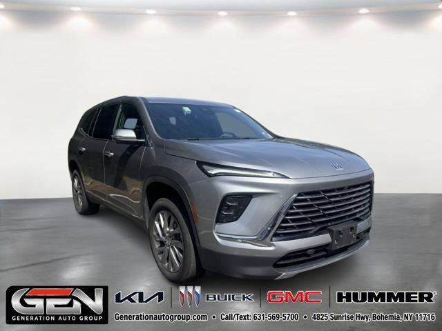 Used 2025 Buick Enclave Preferred AWD/4WD image 1