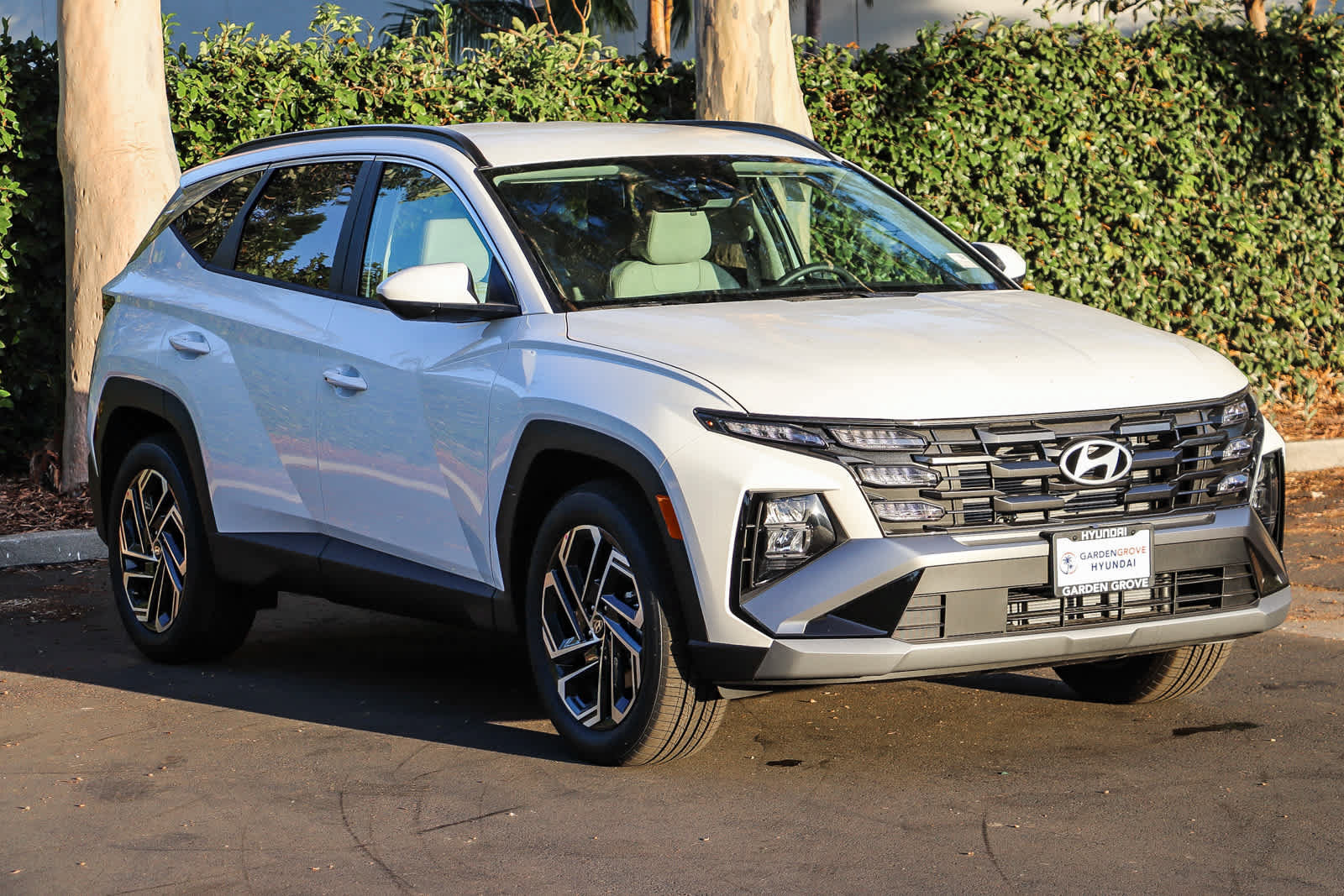 New 2026 Hyundai Tucson SEL Plus FWD image 3