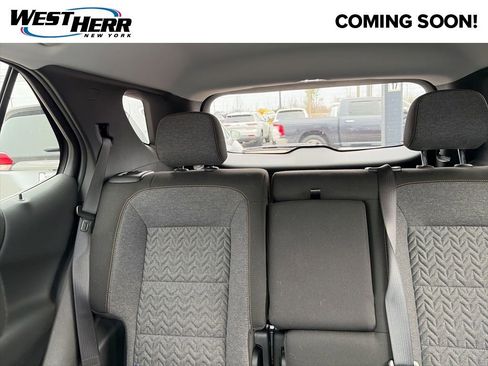 Used 2024 Chevrolet Equinox LT image 9