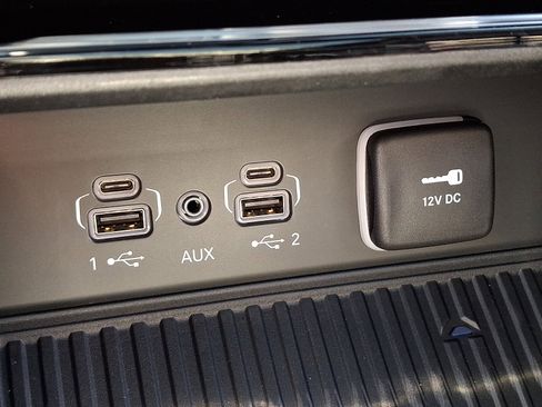 New 2026 Jeep Grand Cherokee Limited AWD/4WD image 16