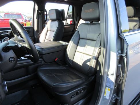 Certified 2025 Chevrolet Tahoe High Country AWD/4WD image 25